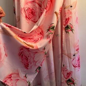 Lovely pink slit skirt ✨